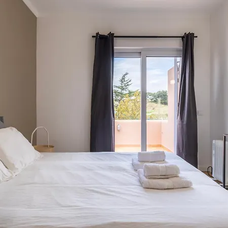 Hidden Garden Near The Castle Dom wakacyjny Óbidos