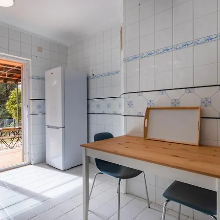 Dom wakacyjny Hidden Garden Near The Castle *