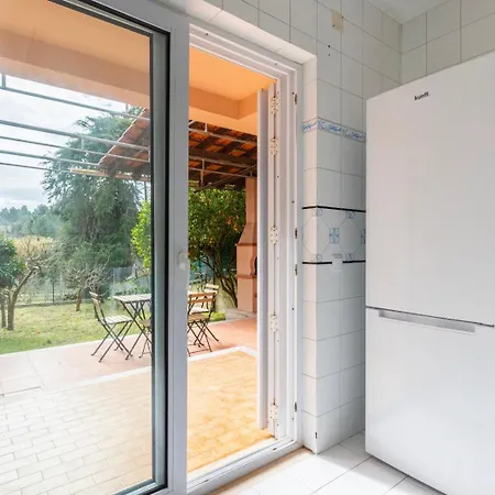 Hidden Garden Near The Castle Dom wakacyjny *