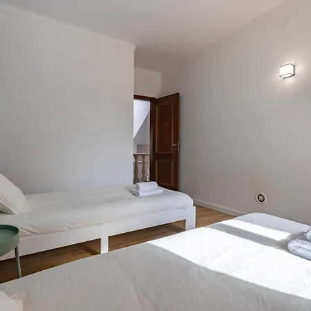 Dom wakacyjny Hidden Garden Near The Castle Óbidos