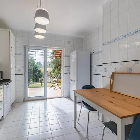 Hidden Garden Near The Castle Dom wakacyjny