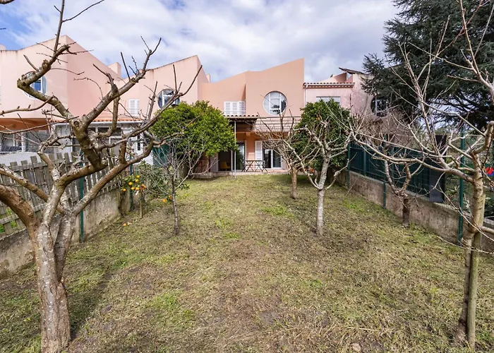 Hidden Garden Near The Castle Feriehus *