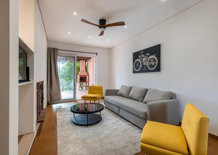 Hidden Garden Near The Castle * Óbidos