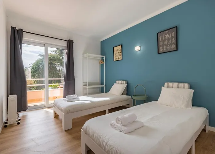 Hidden Garden Near The Castle Feriehus Óbidos