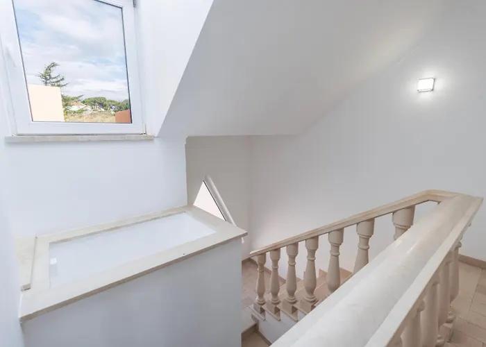 Hidden Garden Near The Castle Feriehus