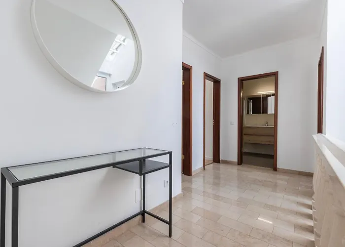 Hidden Garden Near The Castle Feriehus *